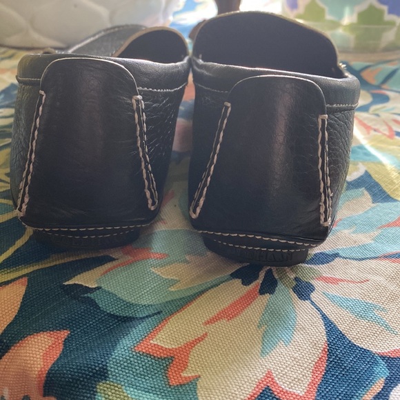 Cole Haan Black Leather Women’s Driving Shoe Size 7AA. Like New Condition. - Picture 6 of 15